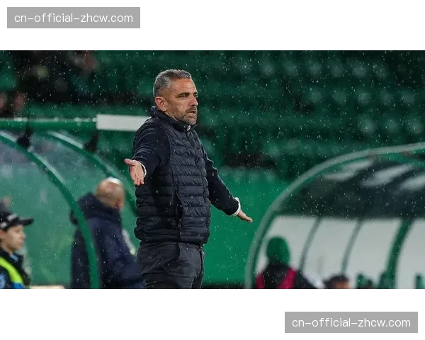 葡萄牙体育主帅博尔赫斯中场调整 下半场加强边路传中收获奇效